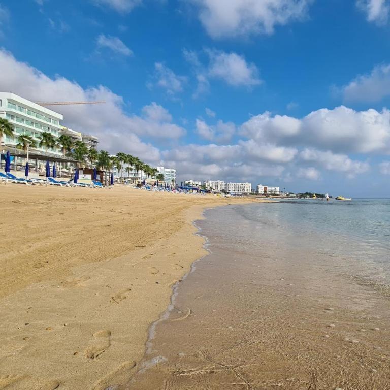 Tsokkos Protaras Beach Hotel Exterior foto